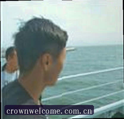李薇